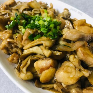 ご飯が進む！舞茸と鳥もも肉のガーリックポン酢炒め♫